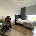 Apartamento De Lujo 2 H 2 B Vistas De Todas Las Caracas