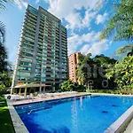 Apartamento De Lujo 2 H 2 B Vistas De Todas Las Caracas